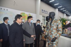 市、區(qū)領(lǐng)導一行蒞臨公司調(diào)研指導